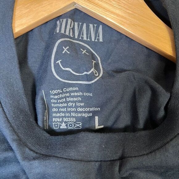 Nirvana band‎ concert T-shirt -NWOT-Men Large - Picture 4 of 5